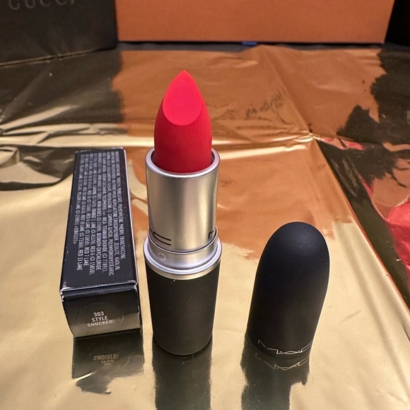 New 303 Style shocked MAC lipstick - Picture 2 of 2